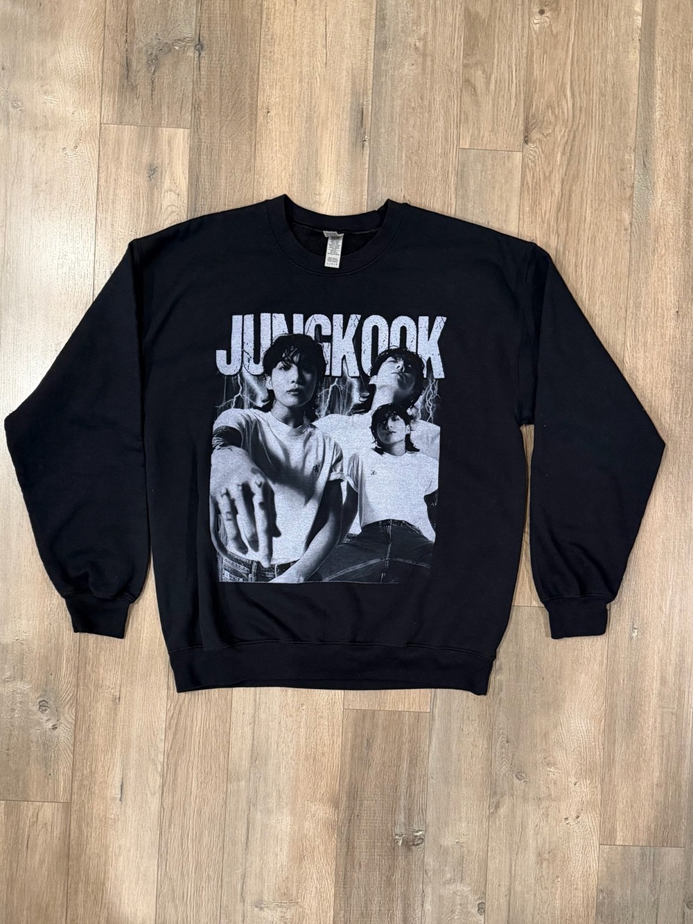 JUNGKOOK K-POP - Black Graphic Crewneck Sweatshirt
